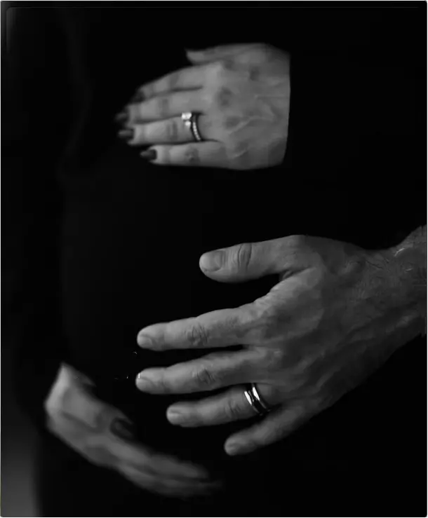 رونمایی از عکس‌های خصوصی همسر بهرام رادان از دوران بارداری‌اش / خانم مدلینگ در حاملگی هم زیباست + عکس و بیوگرافی